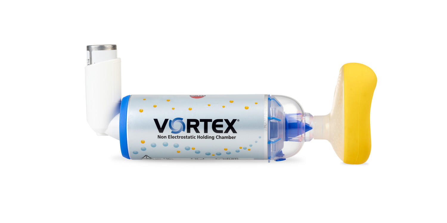Vortex ei-sähköstaattinen pidätyskammio inhalaattorin ja keltaisen maskin kanssa, käytetty astman hoidossa.