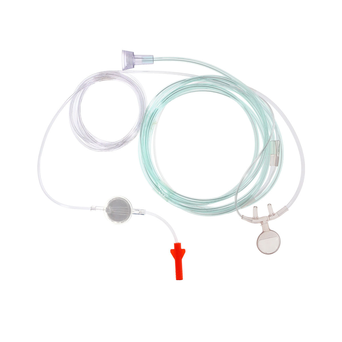 Läpinäkyvä lääkinnällinen letku, jossa suodatin ja punainen liitin valkoisella taustalla.